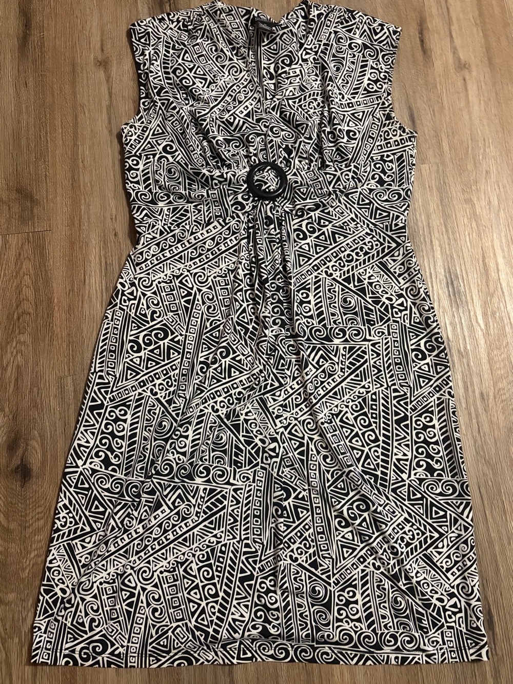 Glamour - Sleeveless Black and White Geometric Sheath Dress - Size 14
